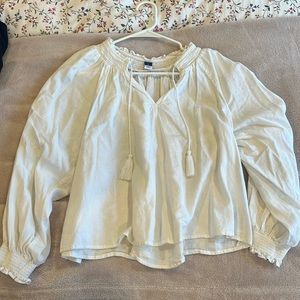 Ruffled long sleeve blouse